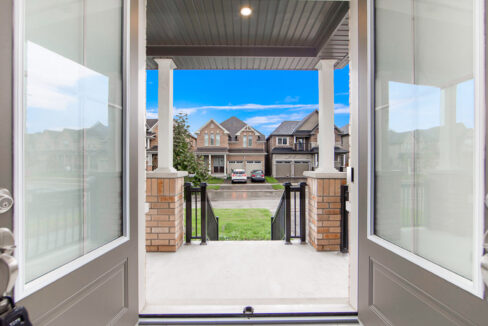 20 Olerud Drive Whitby - SJ-MLS_002