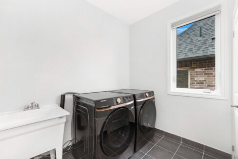 20 Olerud Drive Whitby - SJ-MLS_021
